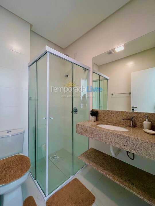 Apartamento para aluguel de temporada em Bombinhas (Praia de Bombas)