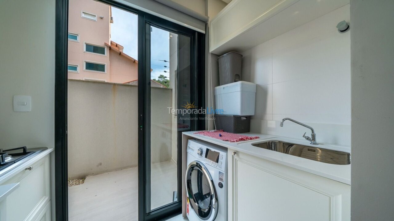 Apartment for vacation rental in Bombinhas (Mariscal)