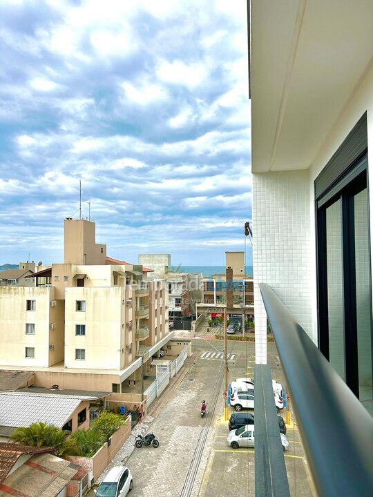 Apartamento para aluguel de temporada em Bombinhas (Praia de Bombas)
