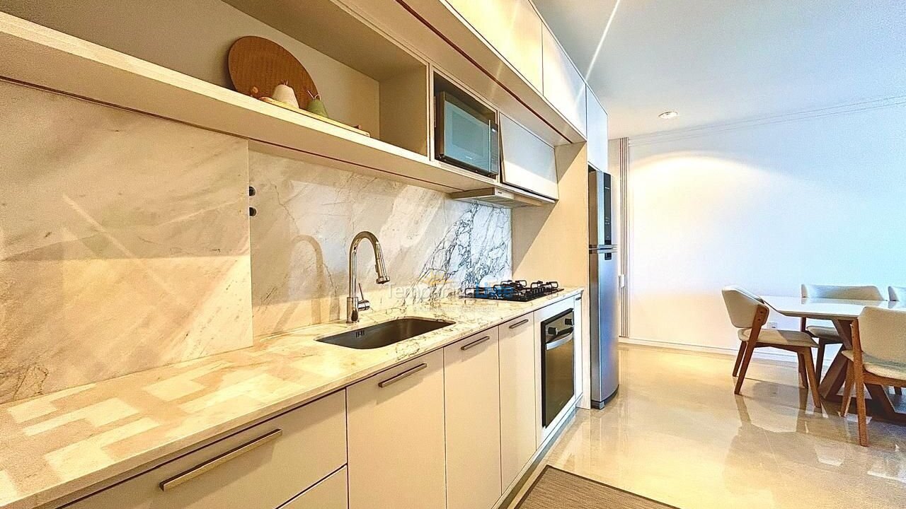 Apartamento para aluguel de temporada em Bombinhas (Praia de Bombas)