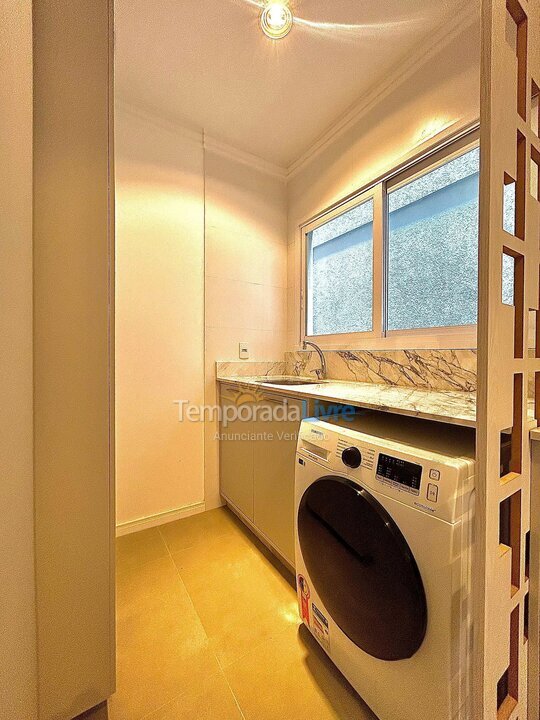 Apartamento para aluguel de temporada em Bombinhas (Praia de Bombas)