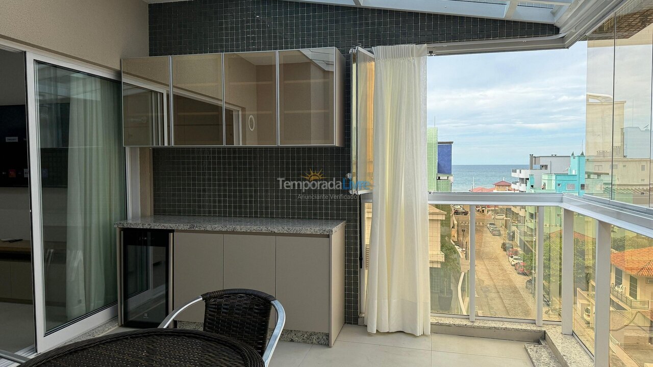 Apartamento para alquiler de vacaciones em Bombinhas (Praia de Bombas)