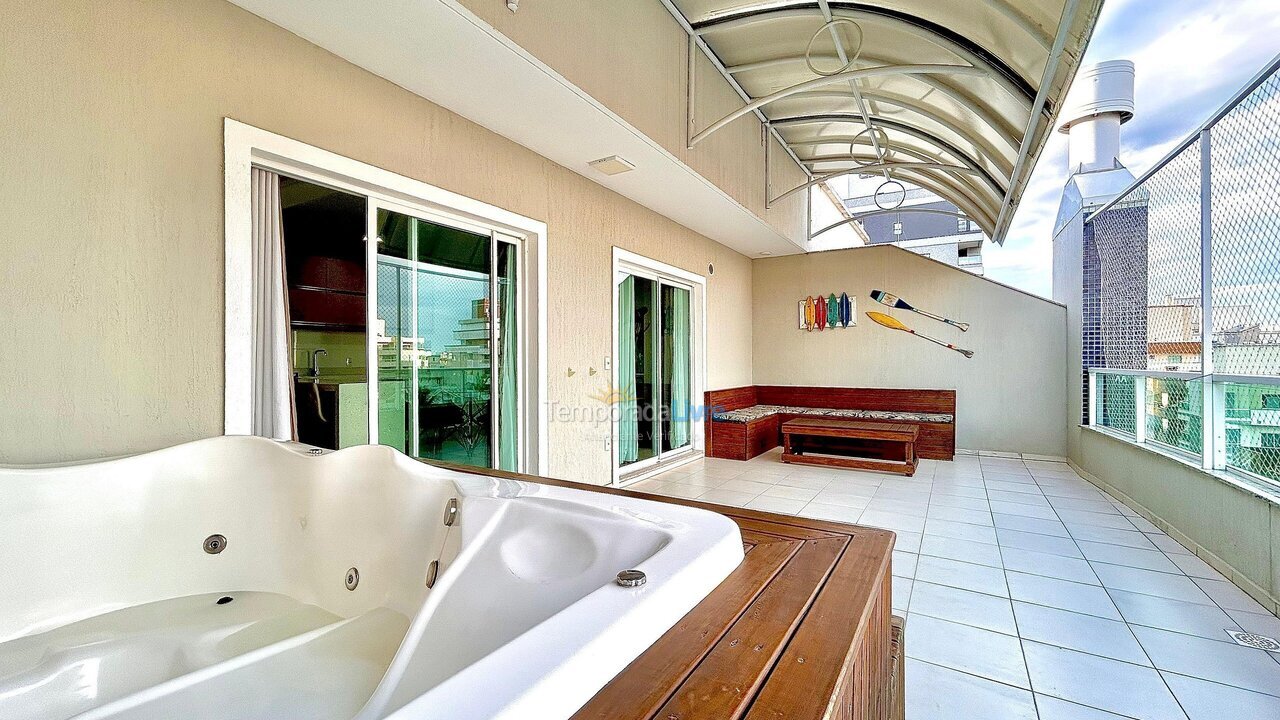Apartment for vacation rental in Bombinhas (Praia de Bombas)