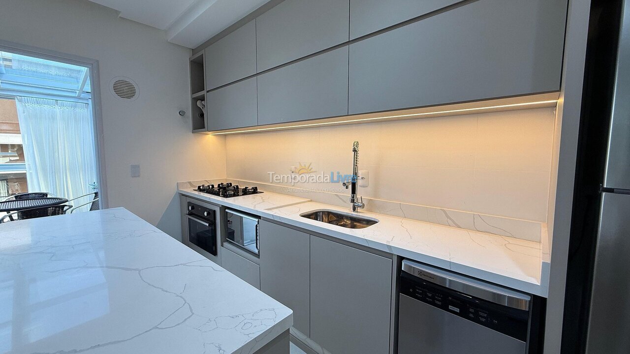 Apartamento para alquiler de vacaciones em Bombinhas (Praia de Bombas)