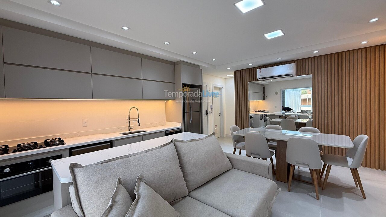 Apartamento para alquiler de vacaciones em Bombinhas (Praia de Bombas)