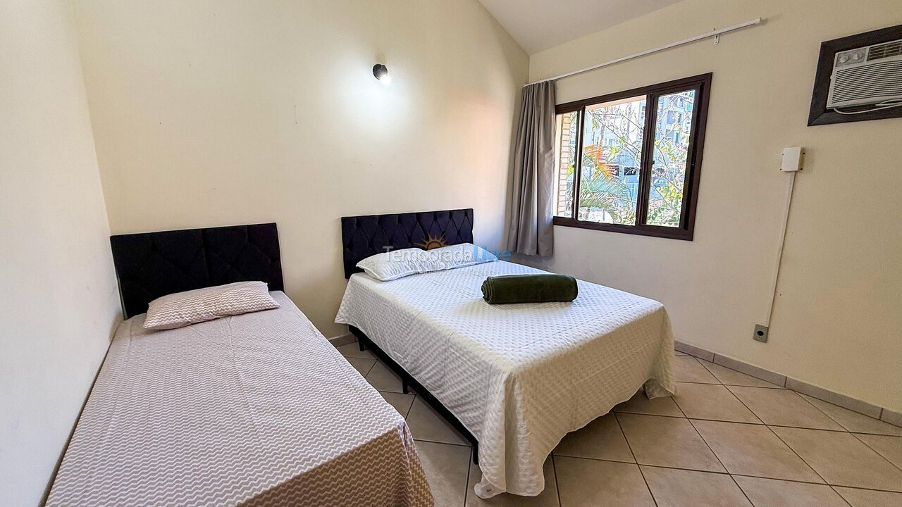 Apartment for vacation rental in Bombinhas (Praia de Bombas)