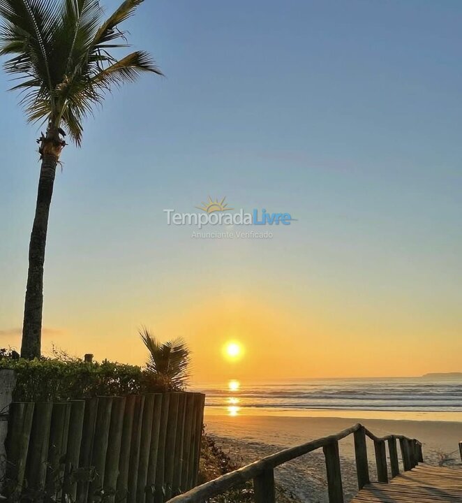 Apartamento para aluguel de temporada em Bombinhas (Praia de Bombas)