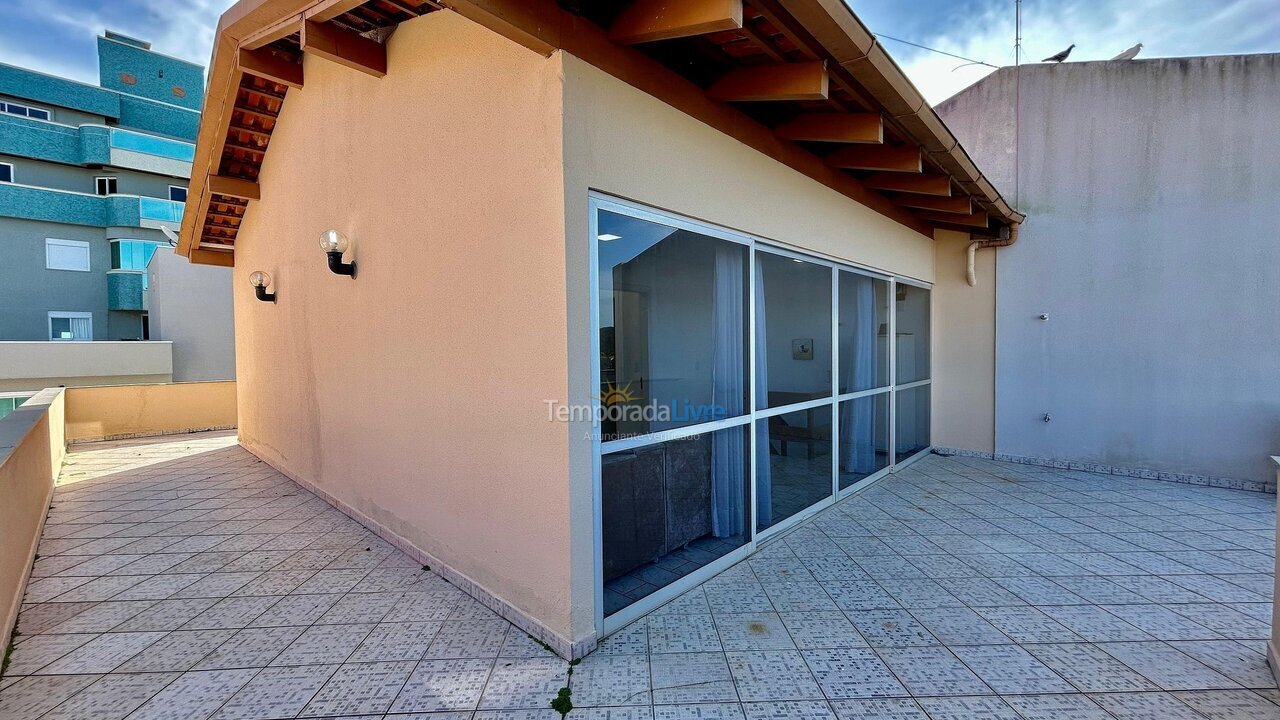 Apartamento para aluguel de temporada em Bombinhas (Praia de Bombas)