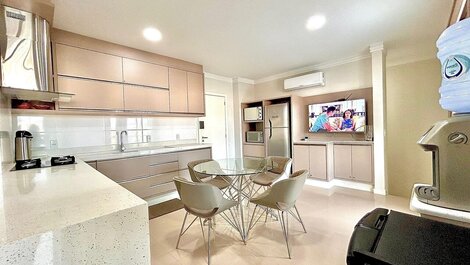 032 - Duplex Penthouse with Jacuzzi in Bombas Beach