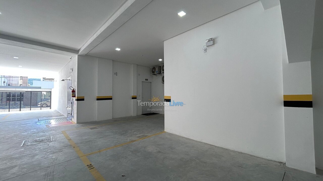 Apartamento para aluguel de temporada em Bombinhas (Praia de Bombas)