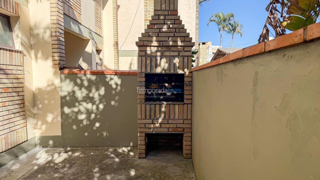 Apartment for vacation rental in Bombinhas (Praia de Bombas)