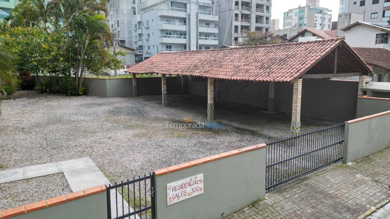 Apartment for vacation rental in Bombinhas (Praia de Bombas)
