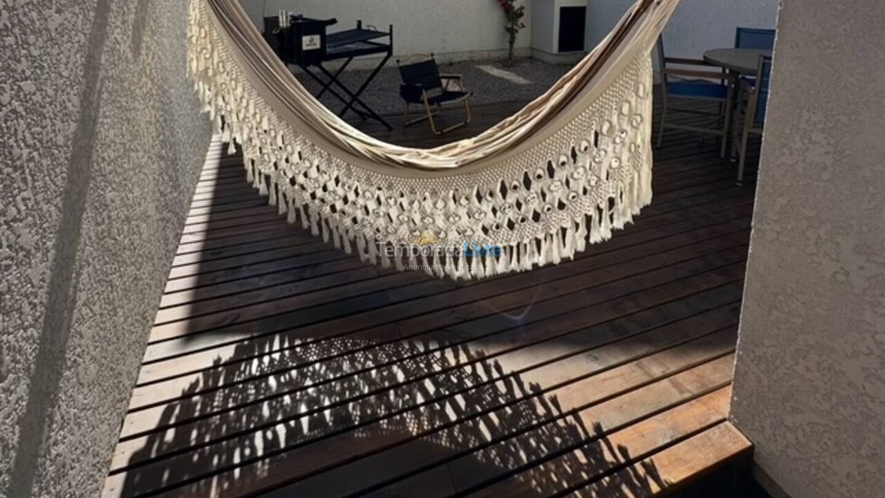 Casa para aluguel de temporada em Bombinhas (Canto Grande)
