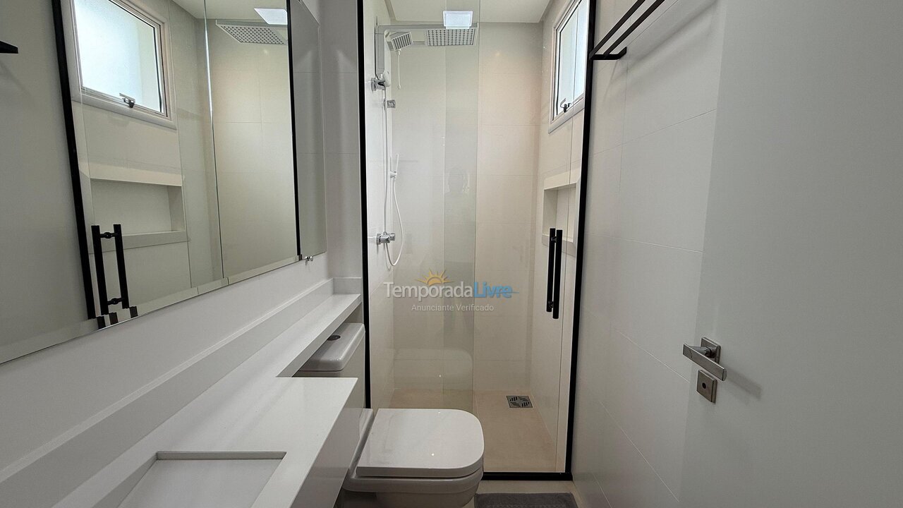 Apartamento para alquiler de vacaciones em Bombinhas (Praia de Bombas)