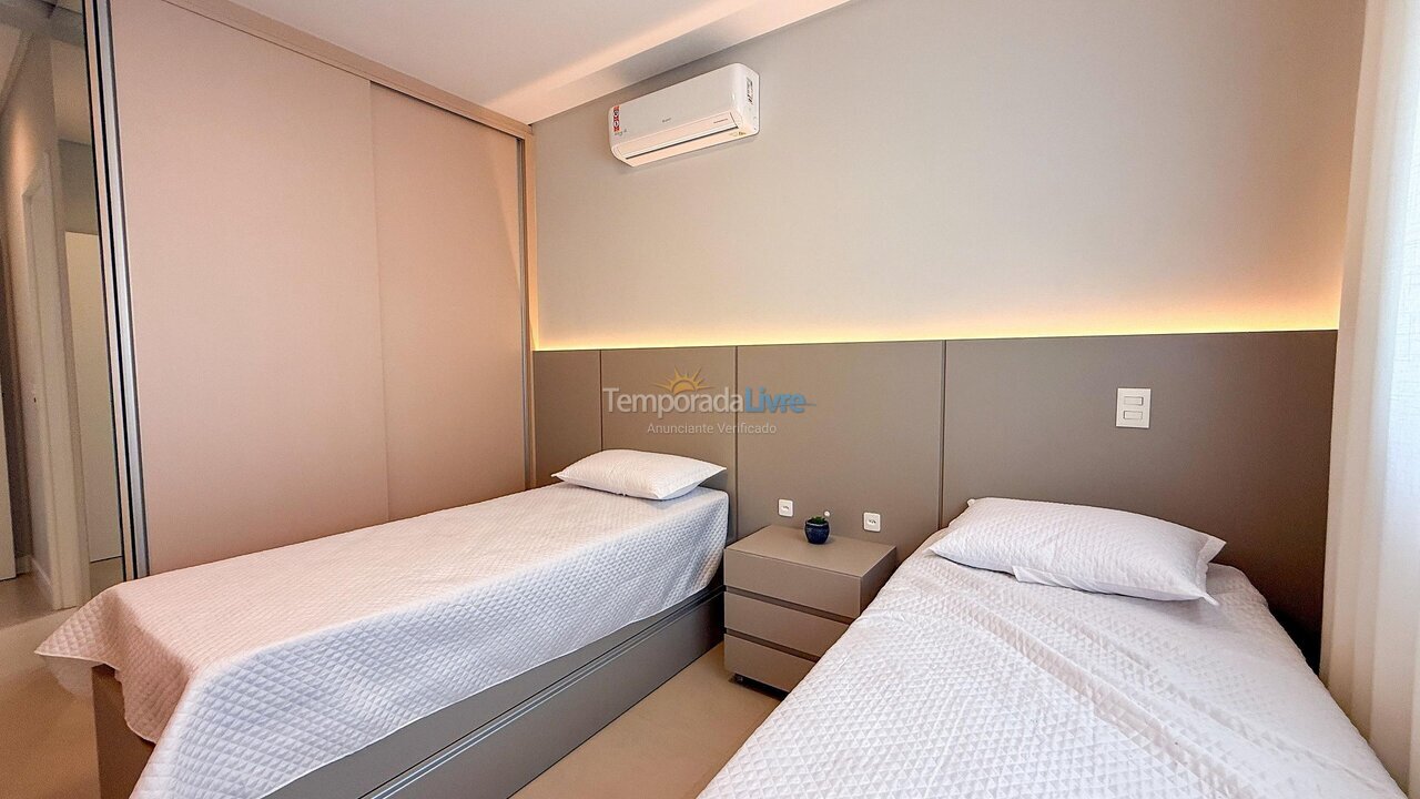 Apartamento para aluguel de temporada em Bombinhas (Praia de Bombas)