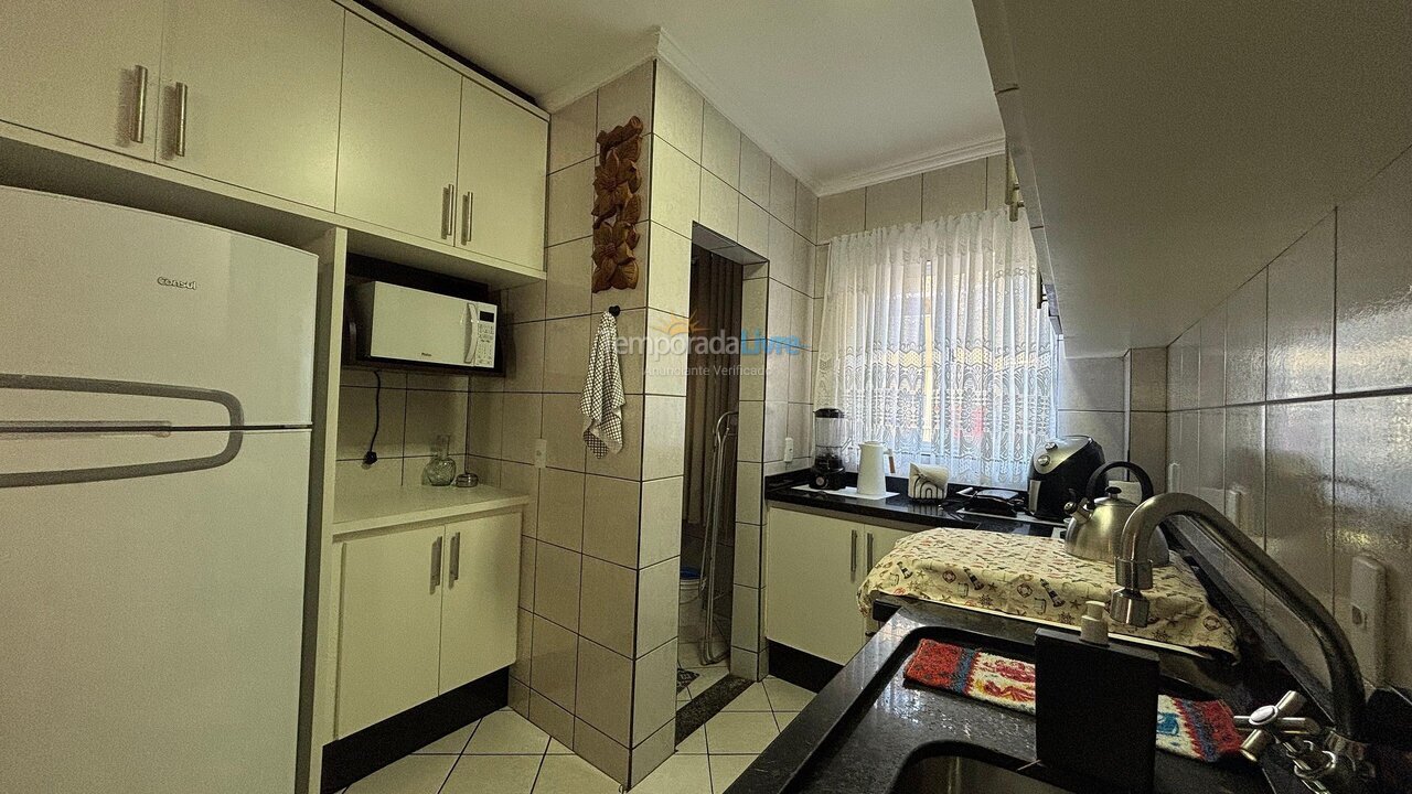 Apartamento para aluguel de temporada em Bombinhas (Praia de Bombinhas)