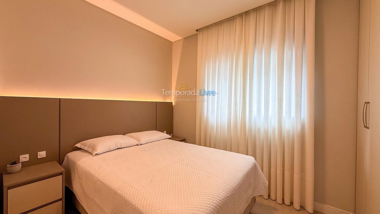 Apartamento para aluguel de temporada em Bombinhas (Praia de Bombas)