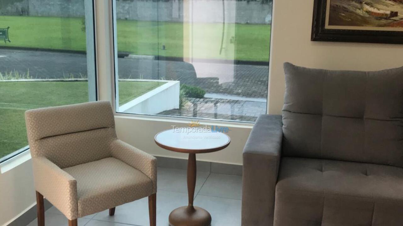 Casa para aluguel de temporada em Caraguatatuba (Massaguaçu)