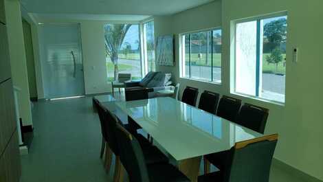 Casa para alugar em Caraguatatuba - Massaguaçu