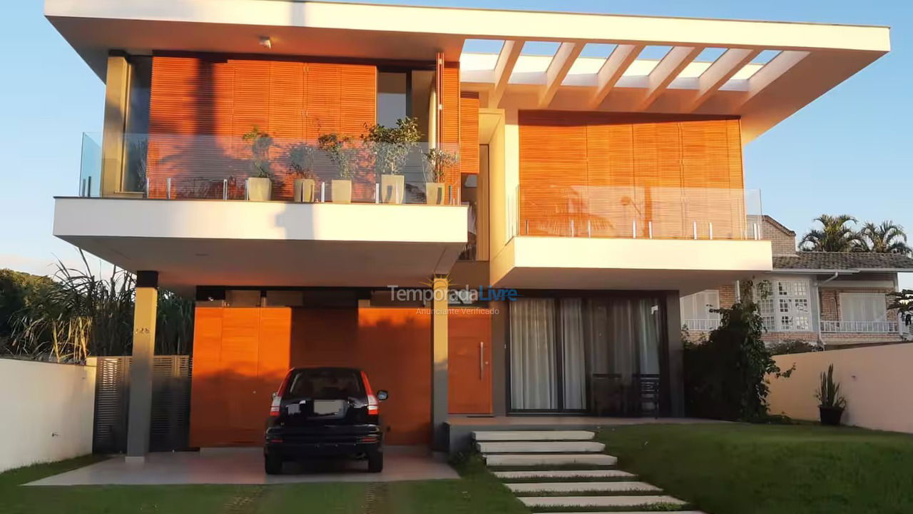 House for vacation rental in Florianopolis (Jurerê Internacional)