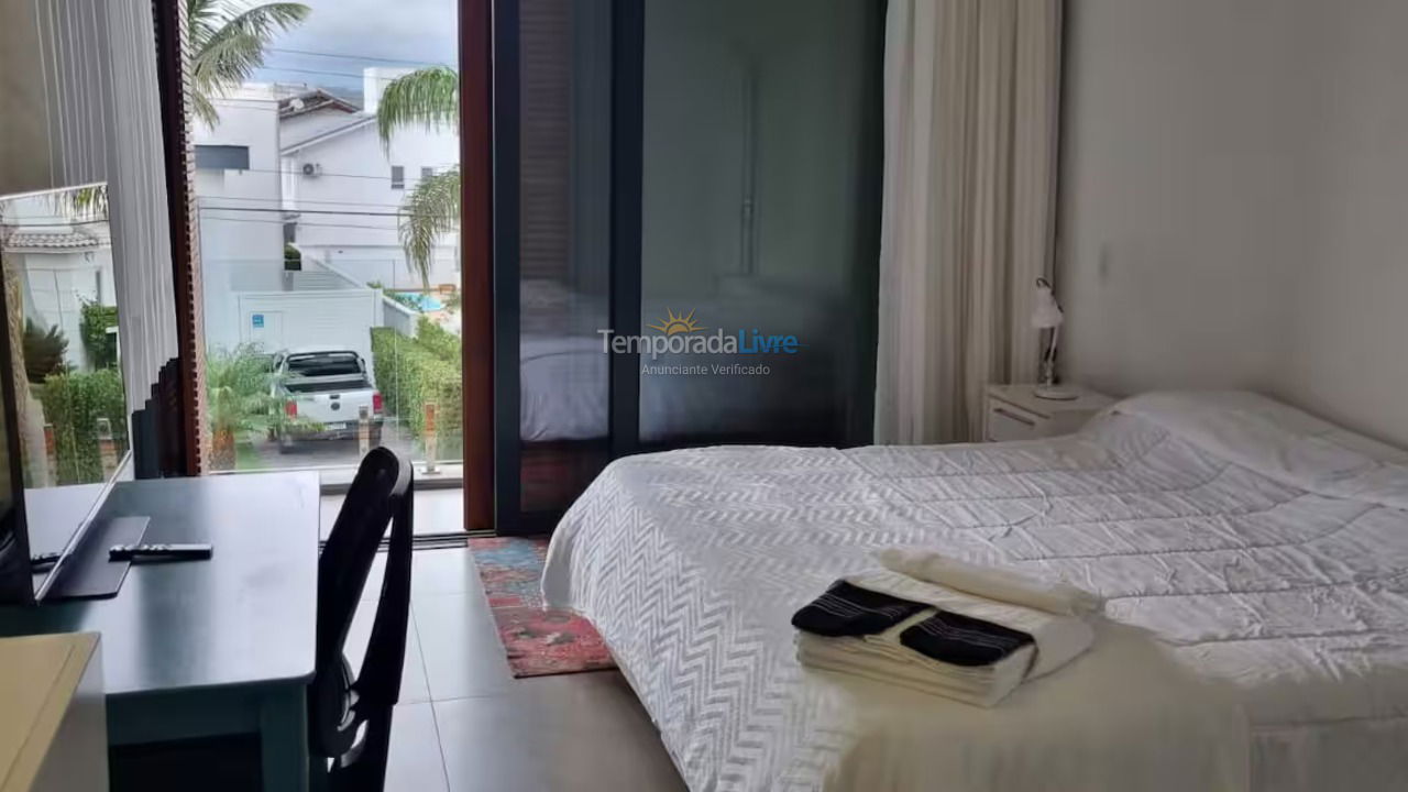 House for vacation rental in Florianopolis (Jurerê Internacional)