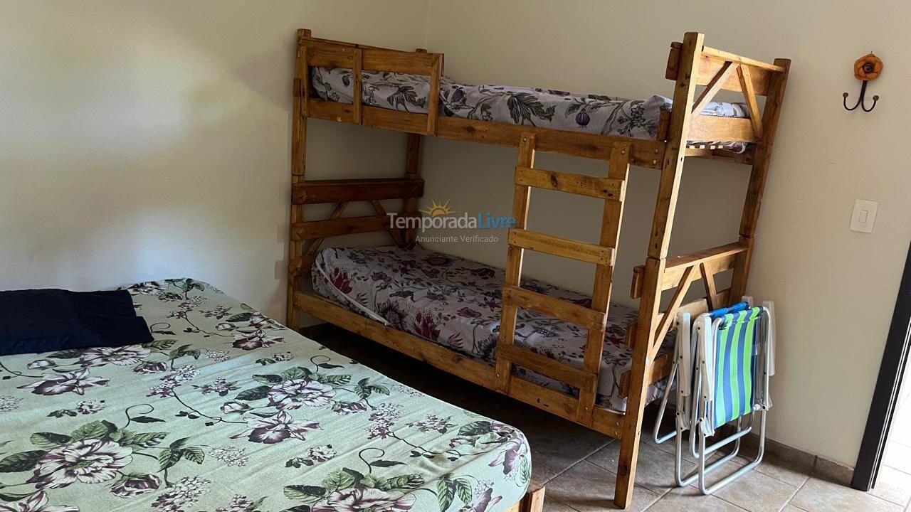 Casa para alquiler de vacaciones em Caraguatatuba (Centro)