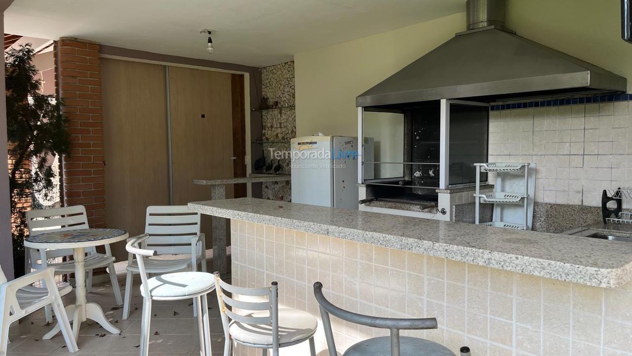 Casa para alquiler de vacaciones em Caraguatatuba (Centro)