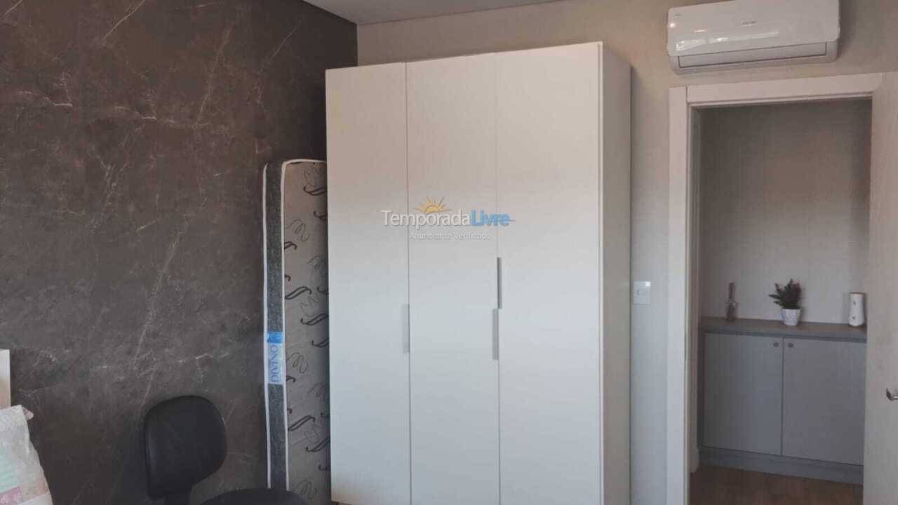 Apartamento para aluguel de temporada em Florianopolis (Canasvieiras)