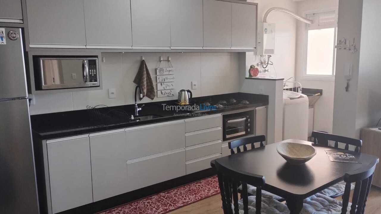 Apartamento para aluguel de temporada em Florianopolis (Canasvieiras)