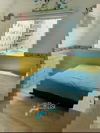 Apartamento 4 dormitórios vista mar Meia Praia SC