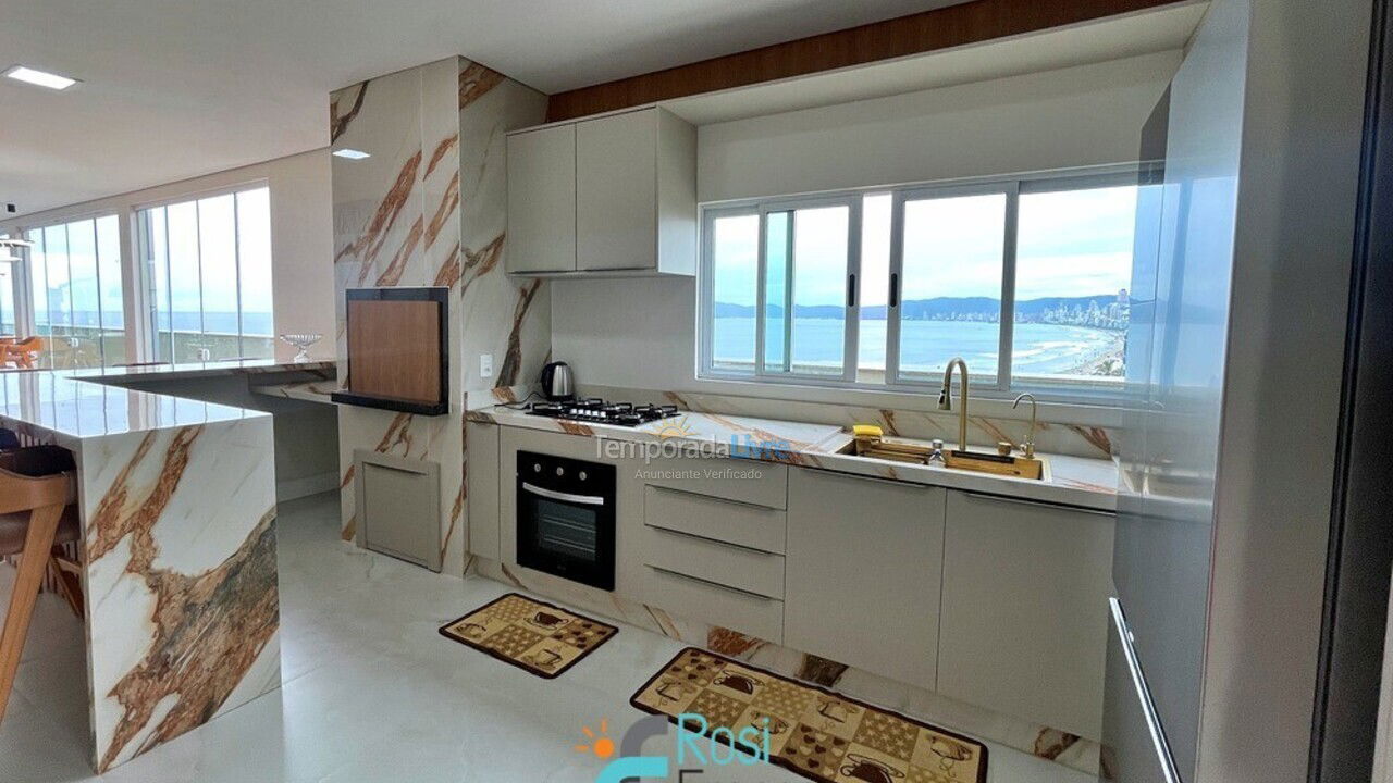 Apartment for vacation rental in Itapema (Meia Praia)