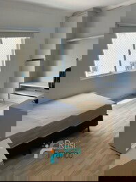 Apartamento 4 dormitórios vista mar Meia Praia SC