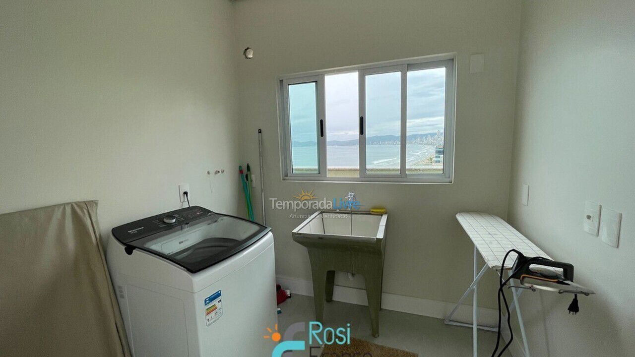 Apartment for vacation rental in Itapema (Meia Praia)