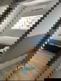 Apartamento 4 dormitórios vista mar Meia Praia SC