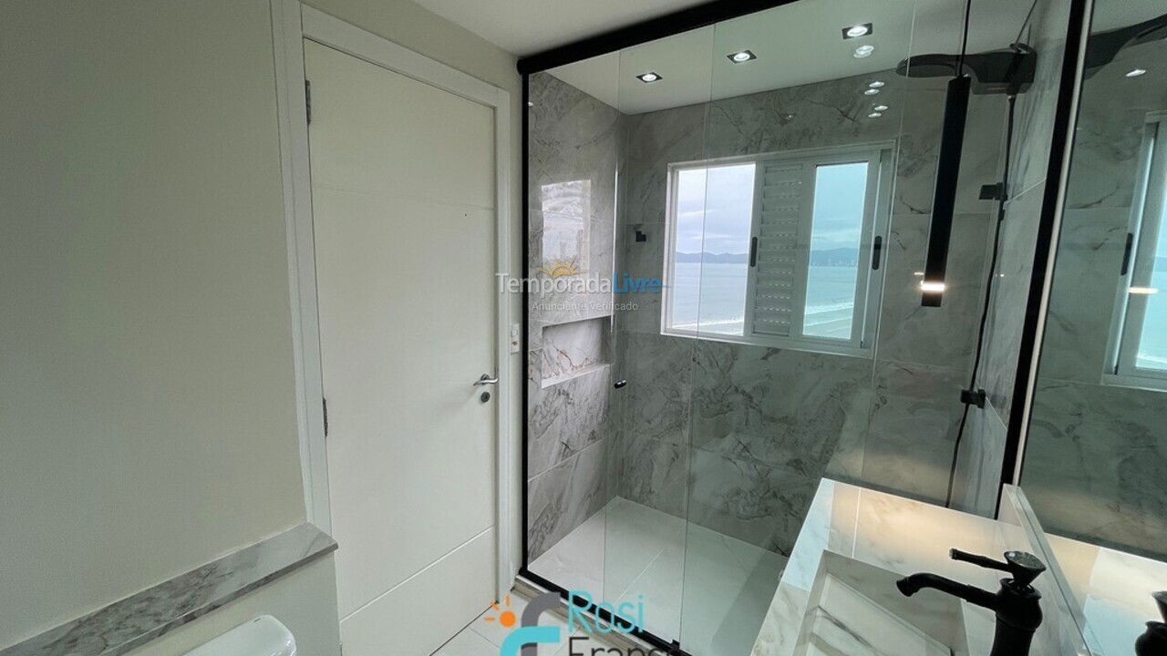 Apartment for vacation rental in Itapema (Meia Praia)