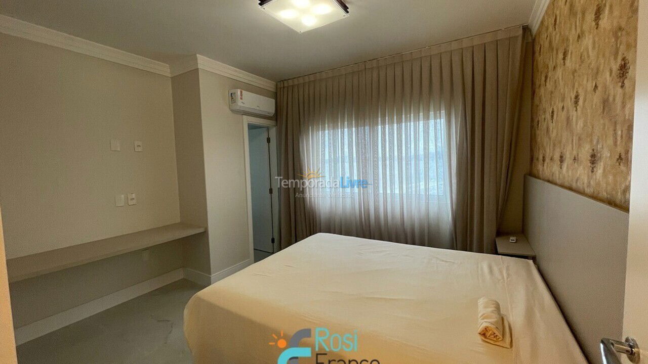 Apartment for vacation rental in Itapema (Meia Praia)