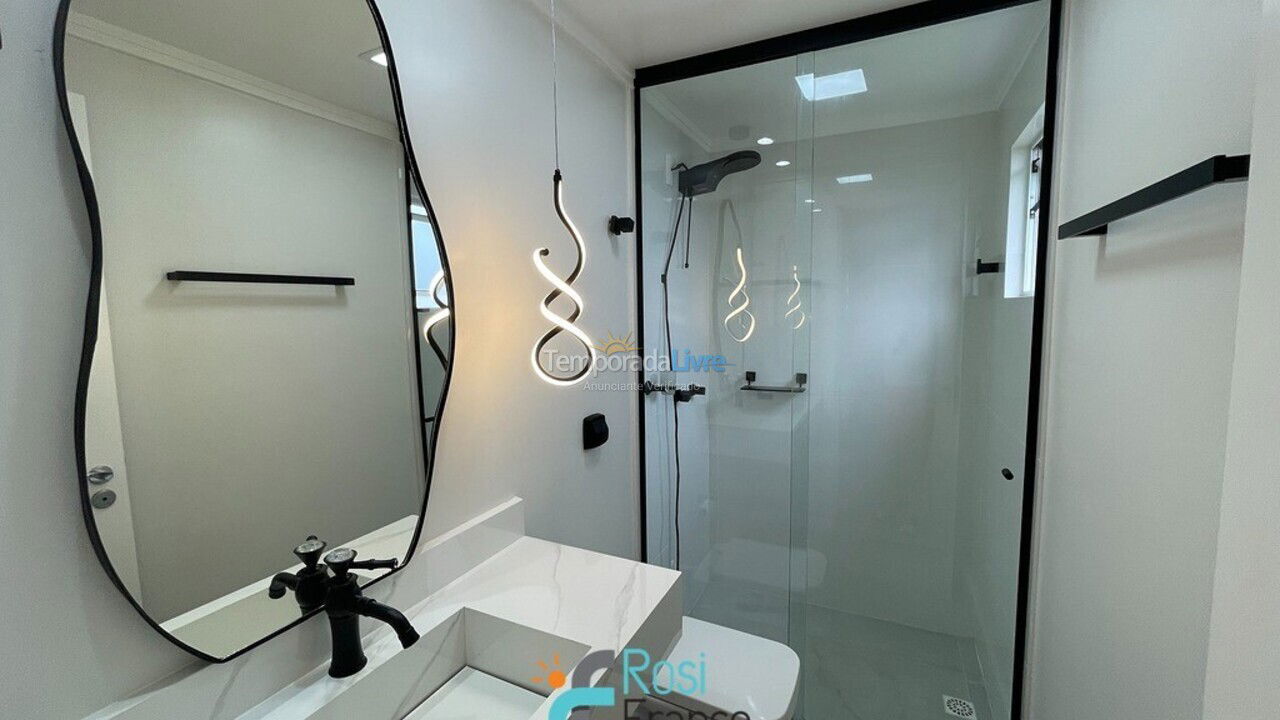 Apartment for vacation rental in Itapema (Meia Praia)