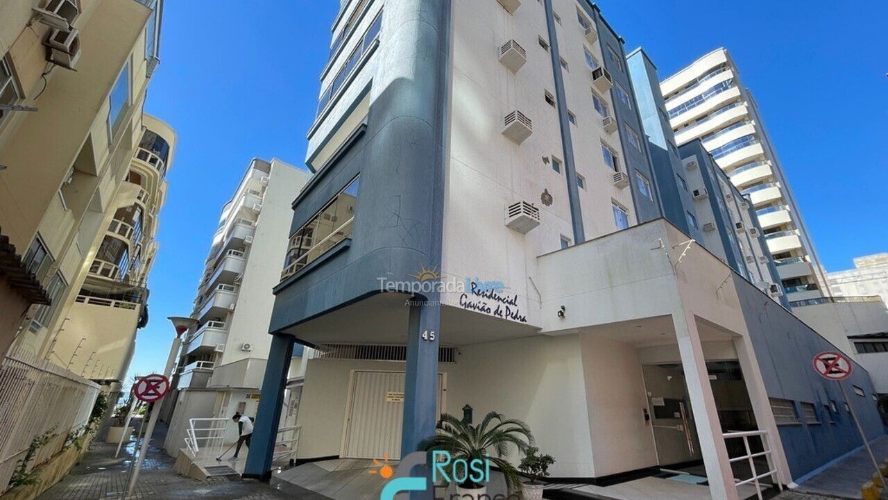 Apartamento para aluguel de temporada em Itapema (Centro Frente Mar)