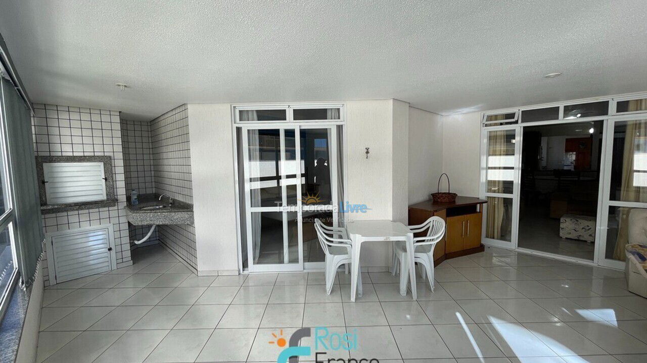 Apartamento para aluguel de temporada em Itapema (Centro Frente Mar)