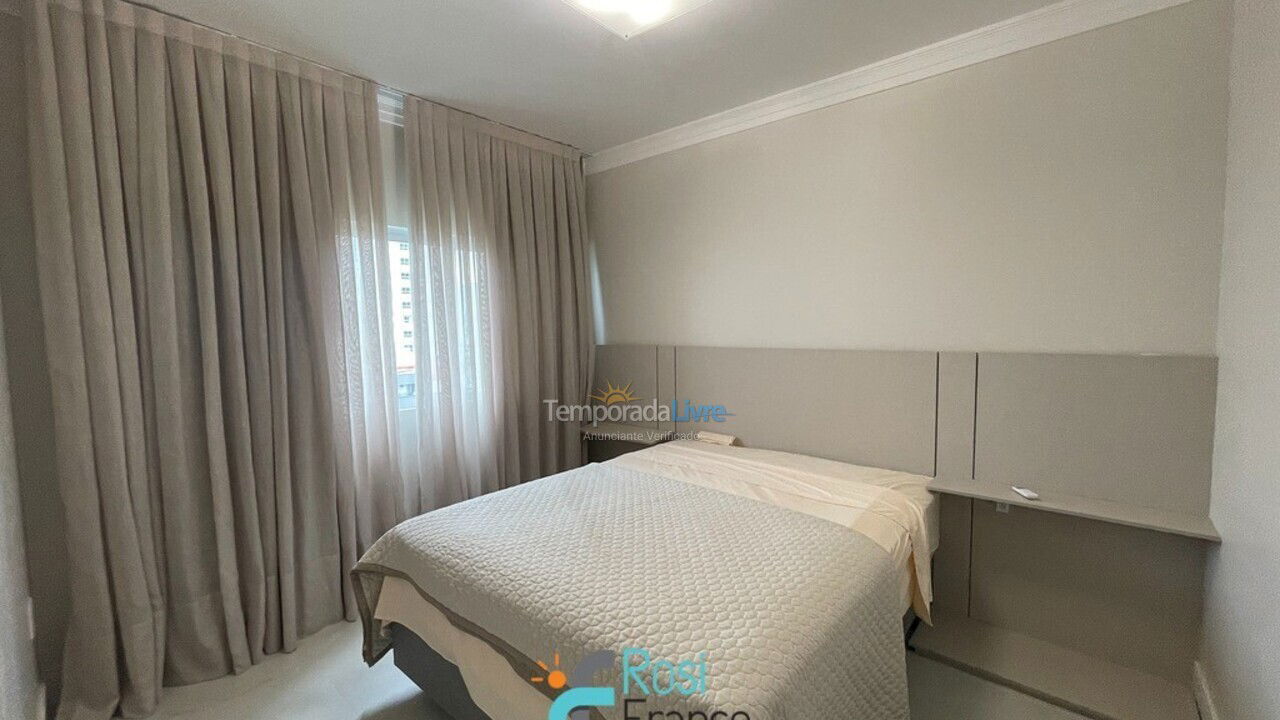 Apartment for vacation rental in Itapema (Meia Praia)