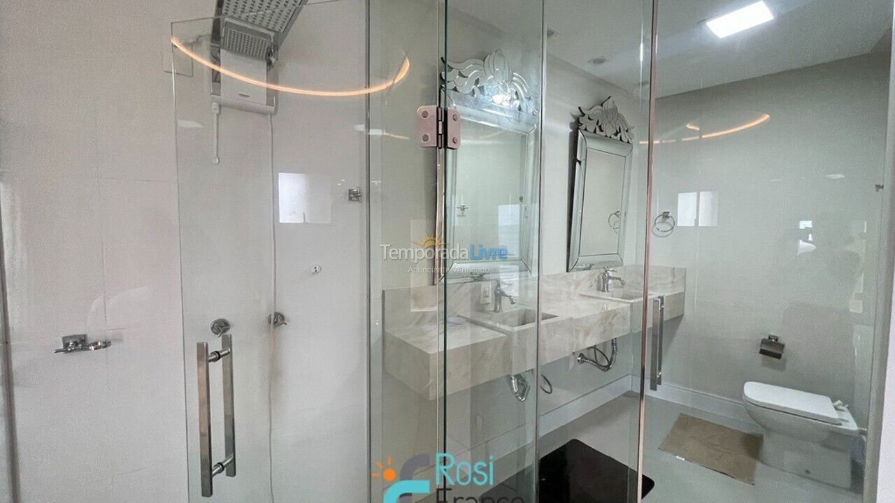 Apartment for vacation rental in Itapema (Meia Praia)