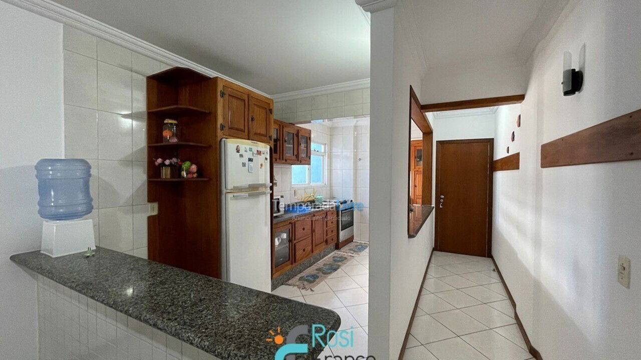 Apartamento para aluguel de temporada em Itapema (Centro Frente Mar)