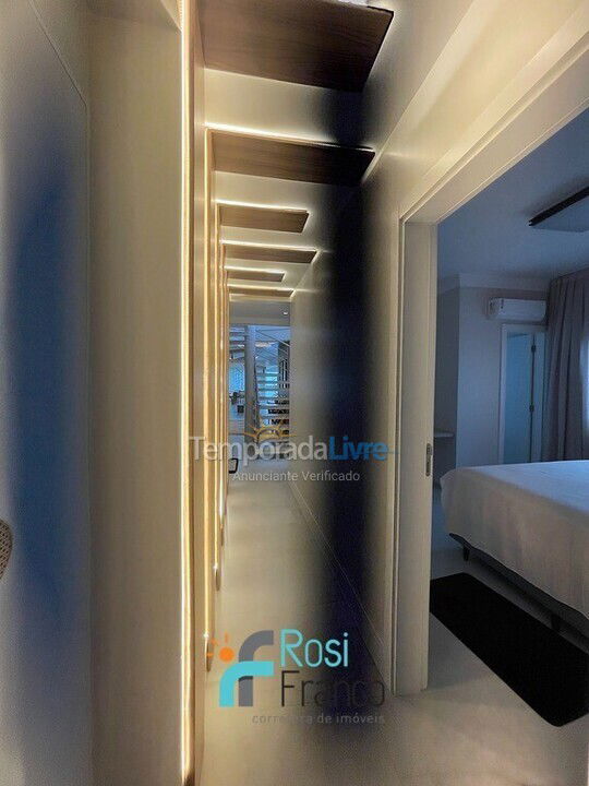 Apartment for vacation rental in Itapema (Meia Praia)