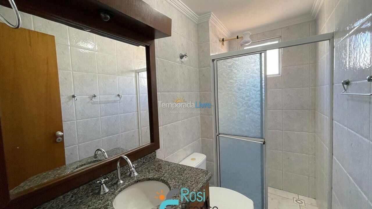 Apartamento para aluguel de temporada em Itapema (Centro Frente Mar)