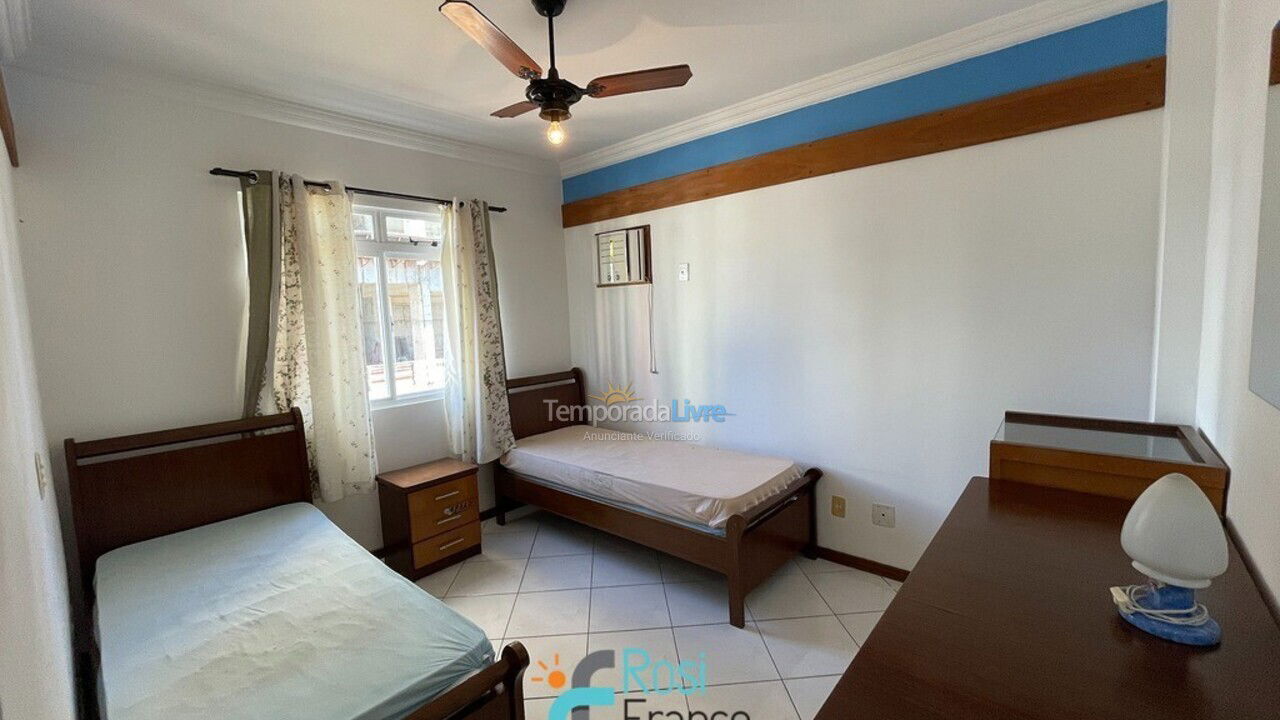 Apartamento para aluguel de temporada em Itapema (Centro Frente Mar)
