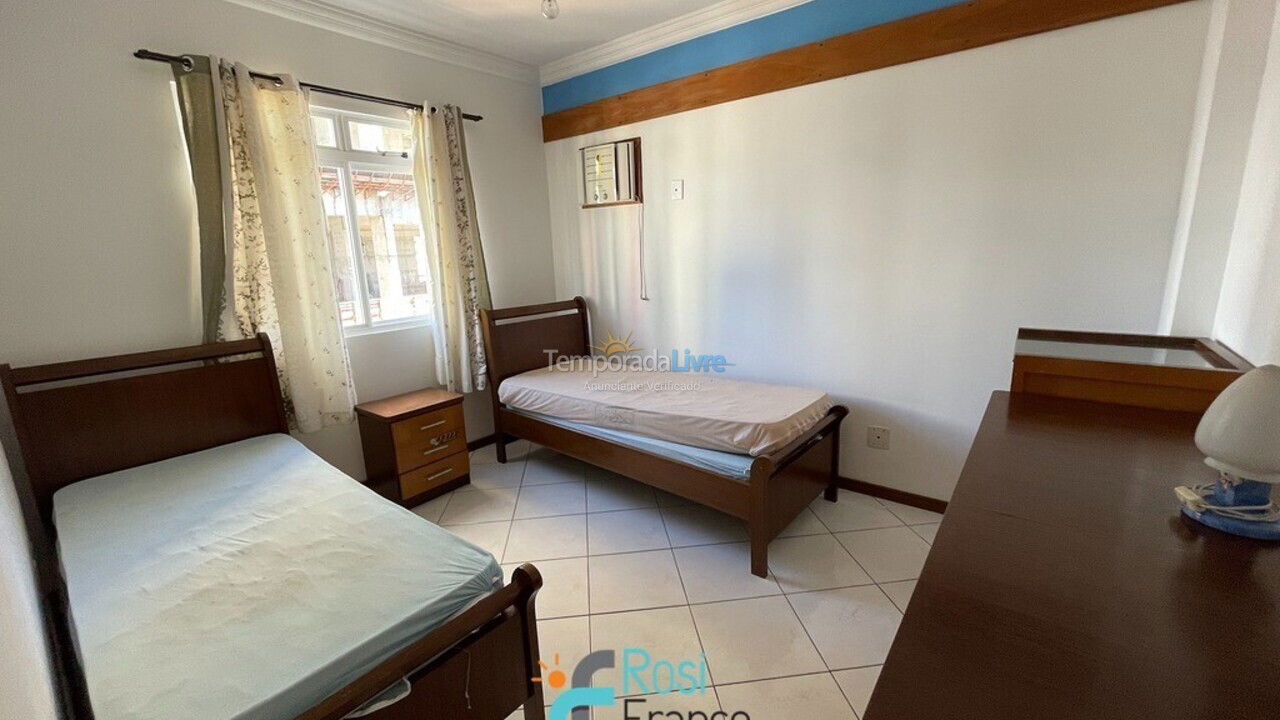 Apartamento para aluguel de temporada em Itapema (Centro Frente Mar)