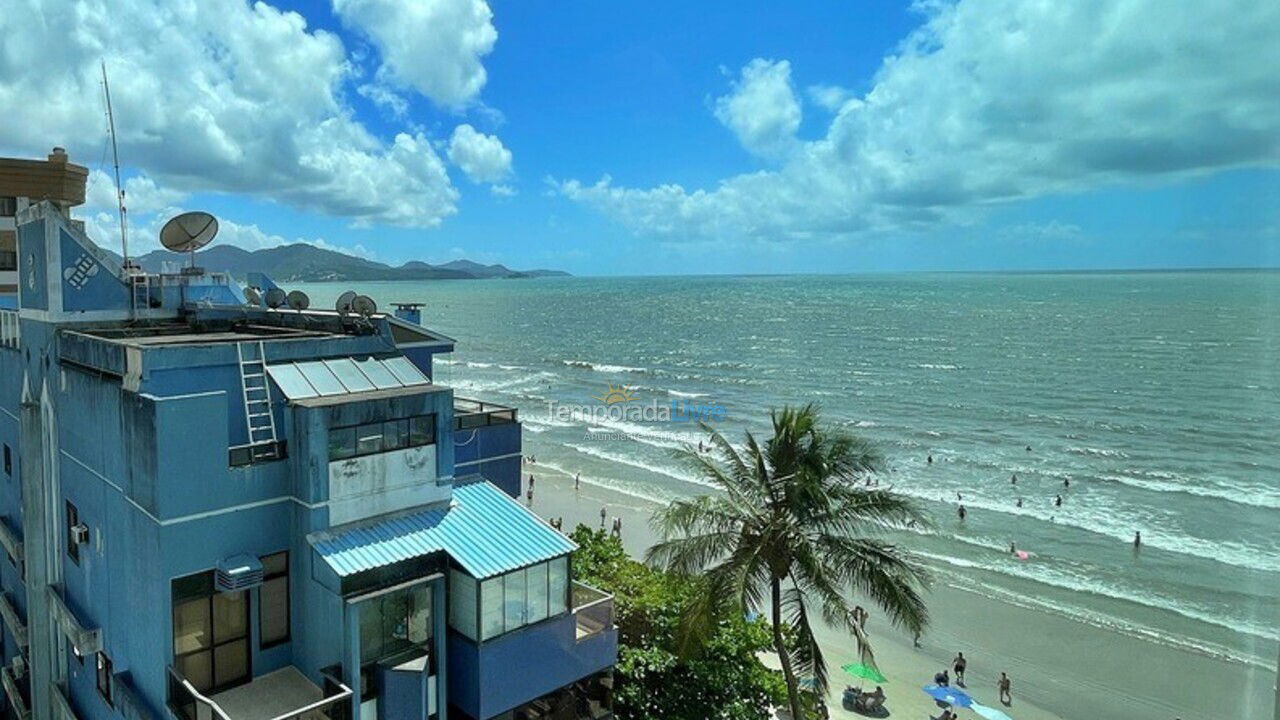 Apartamento para aluguel de temporada em Itapema (Meia Praia Frente Mar)