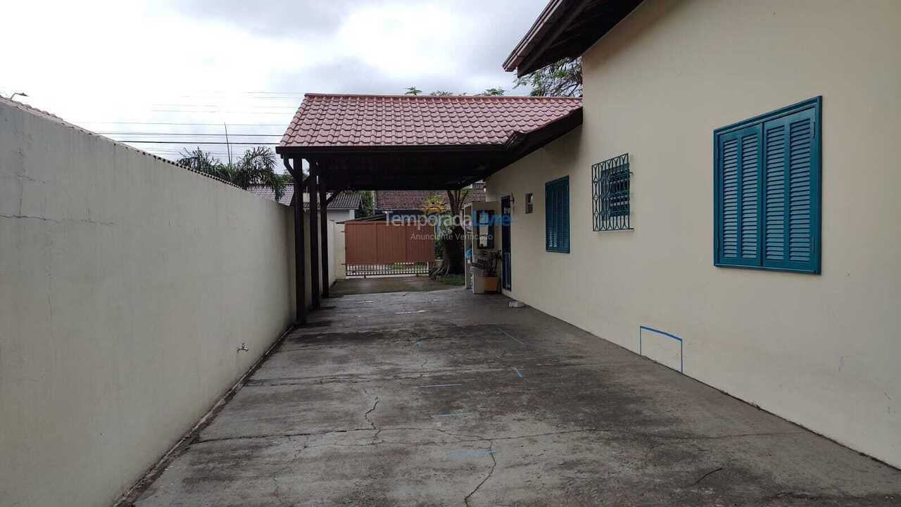 House for vacation rental in Florianopolis (Canasvieiras)