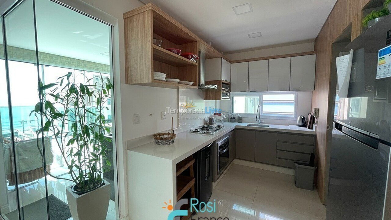Apartamento para alquiler de vacaciones em Itapema (Meia Praia Quadra do Mar)