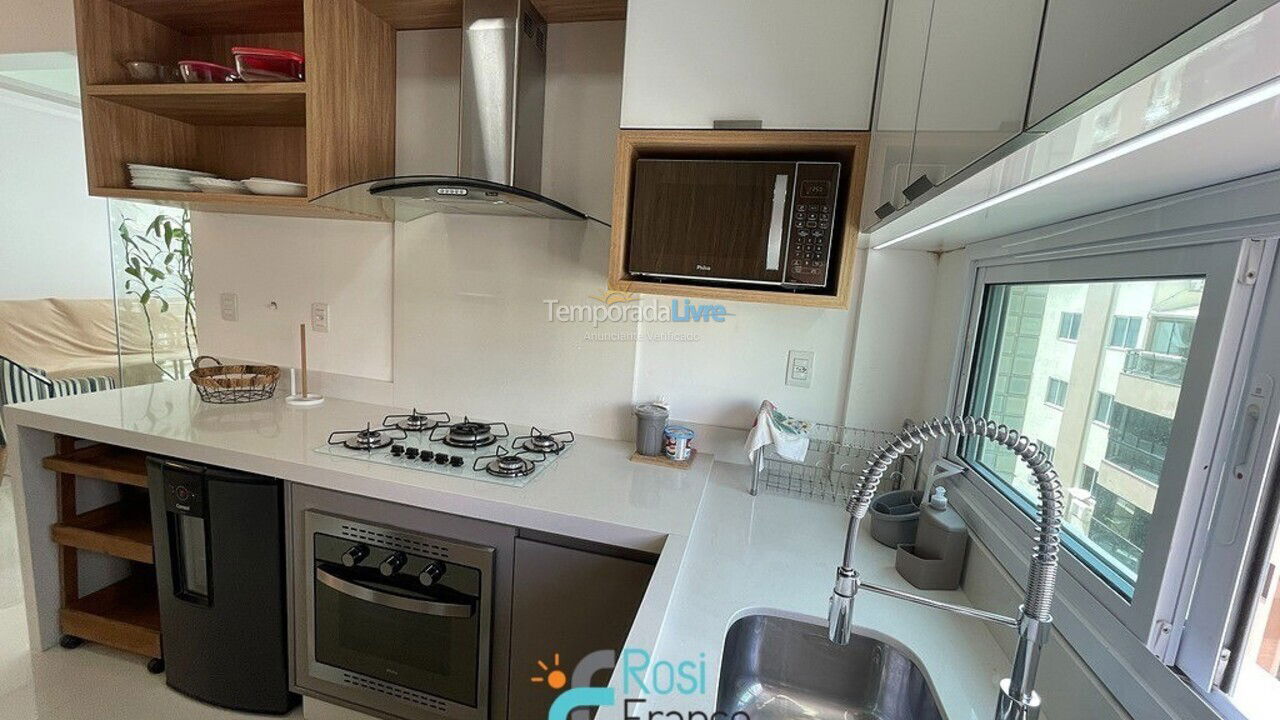 Apartamento para alquiler de vacaciones em Itapema (Meia Praia Quadra do Mar)